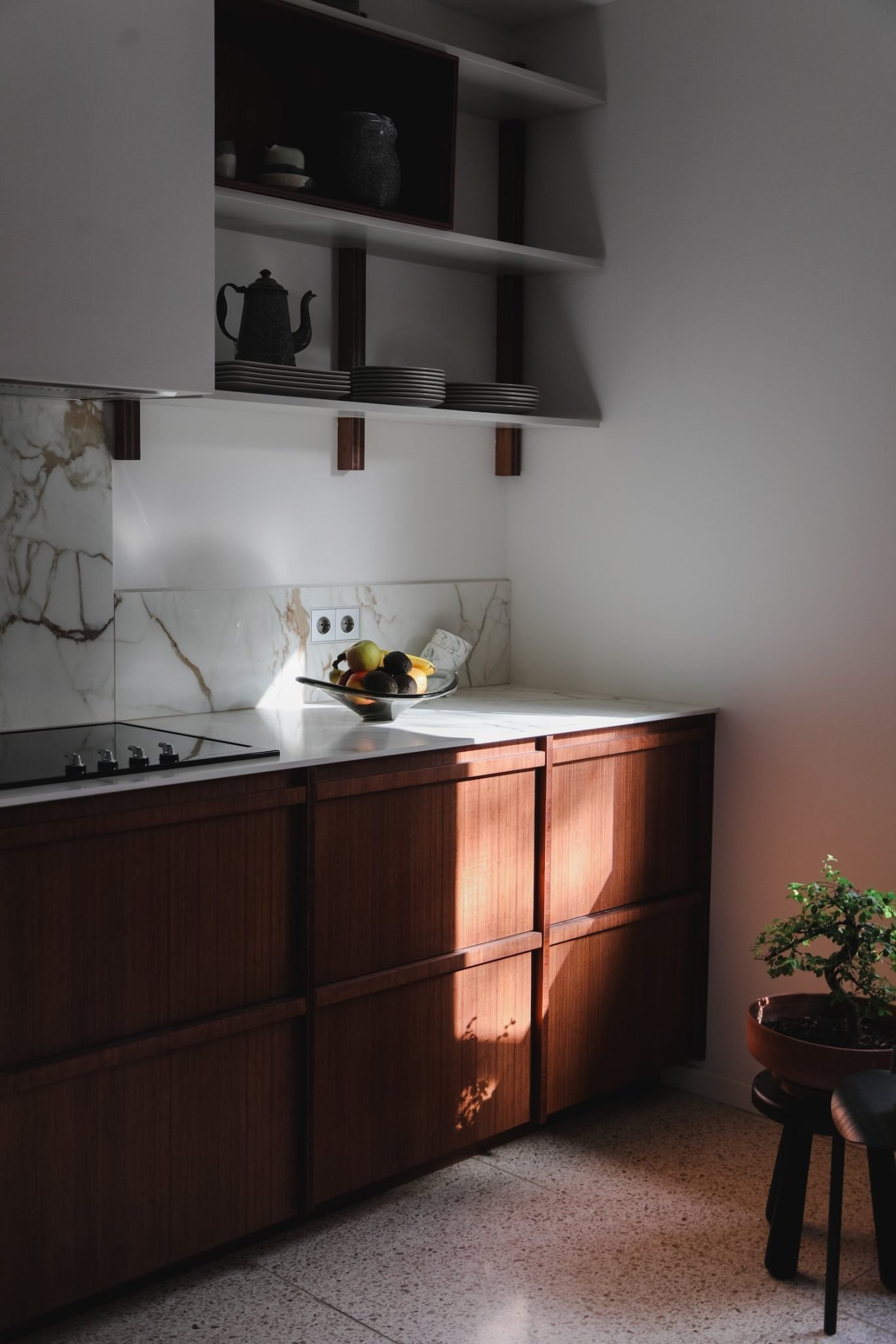 Sapien Stone Calacatta Macchia Vecchia Kitchen