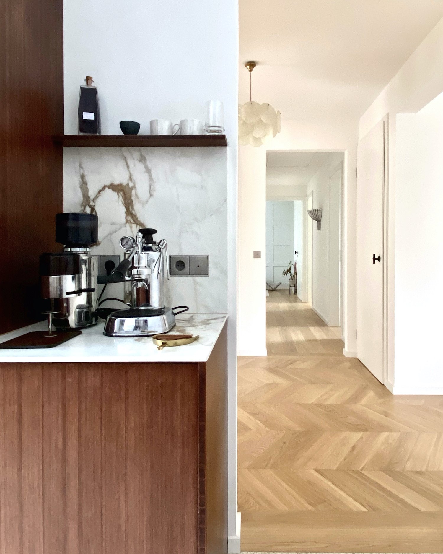 Sapien Stone Calacatta Macchia Vecchia Kitchen