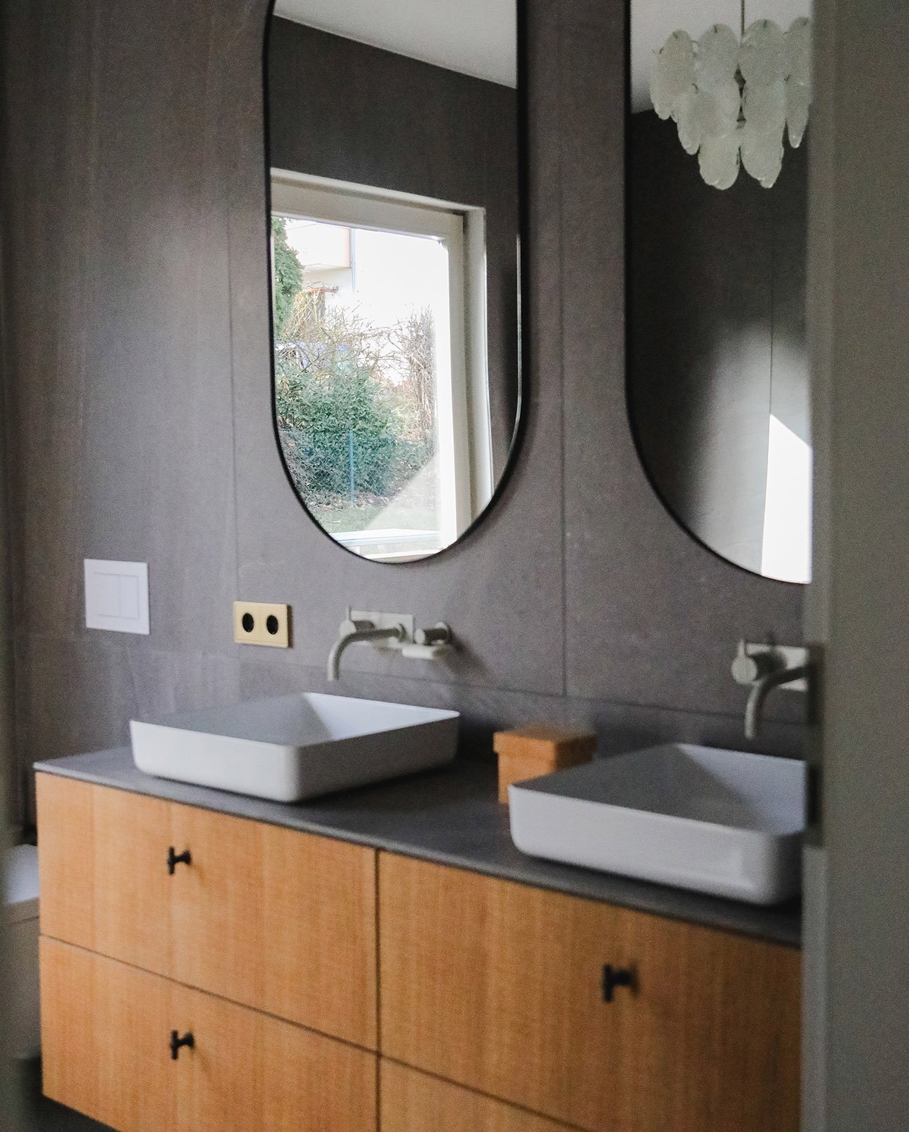 70s Bungalow ZWEI Design Bathroom