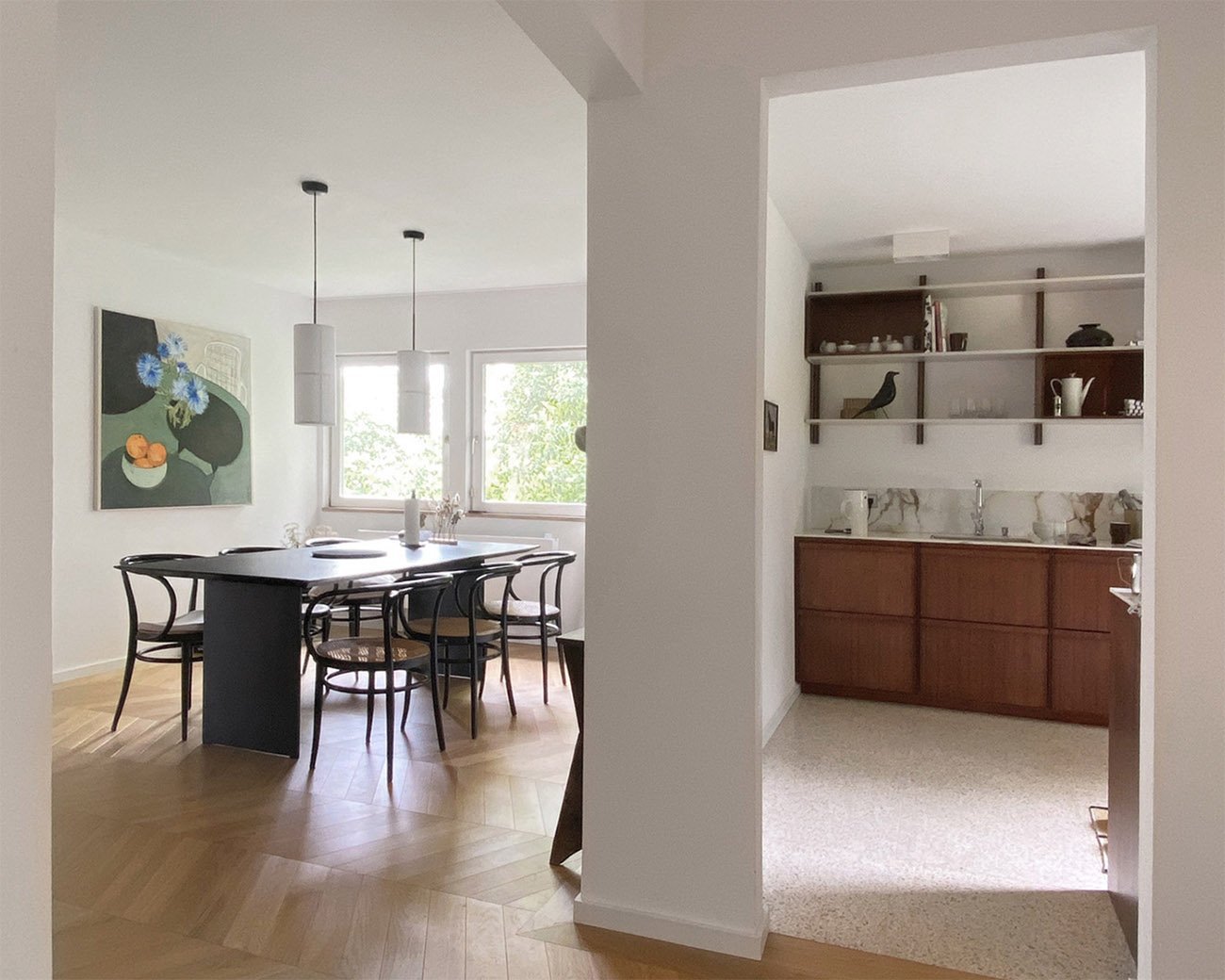 ZWEI Design 70s Kitchen and Dining Room