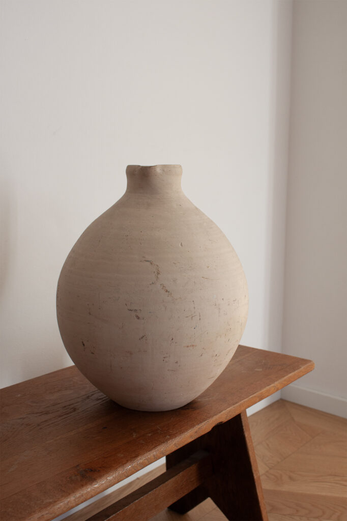 large light ceramic vase Vessel Amphora
