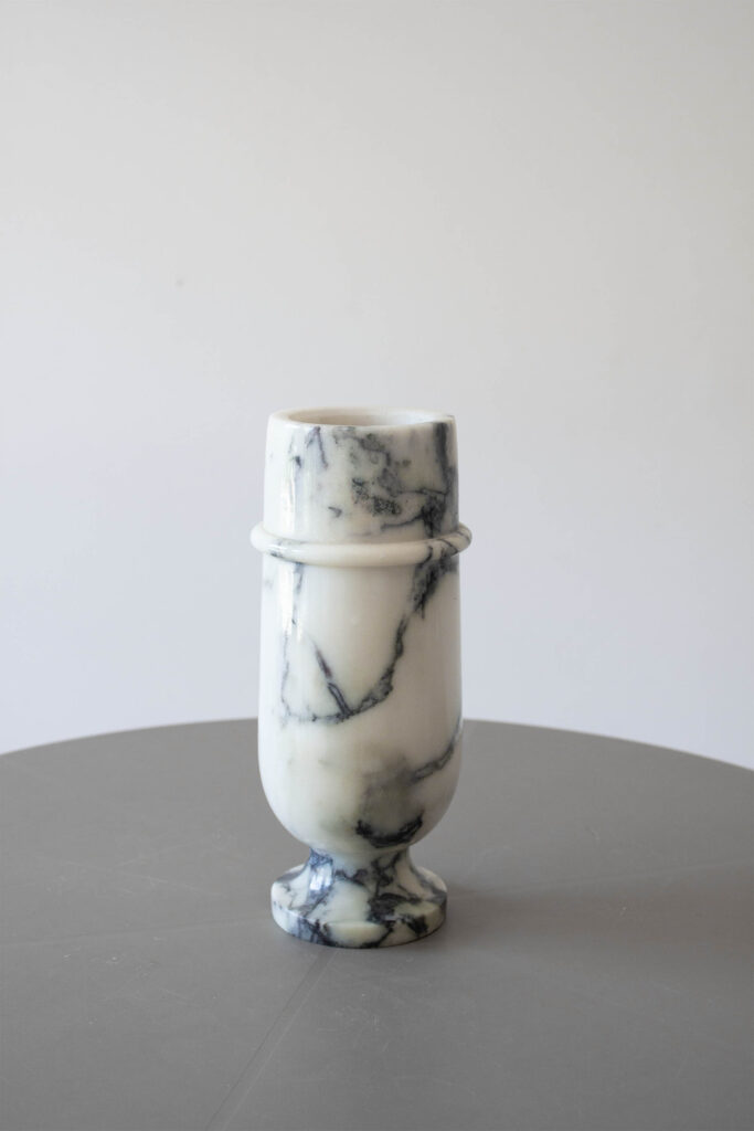 calacatta marble vase_0000_IMG_4912.CR2