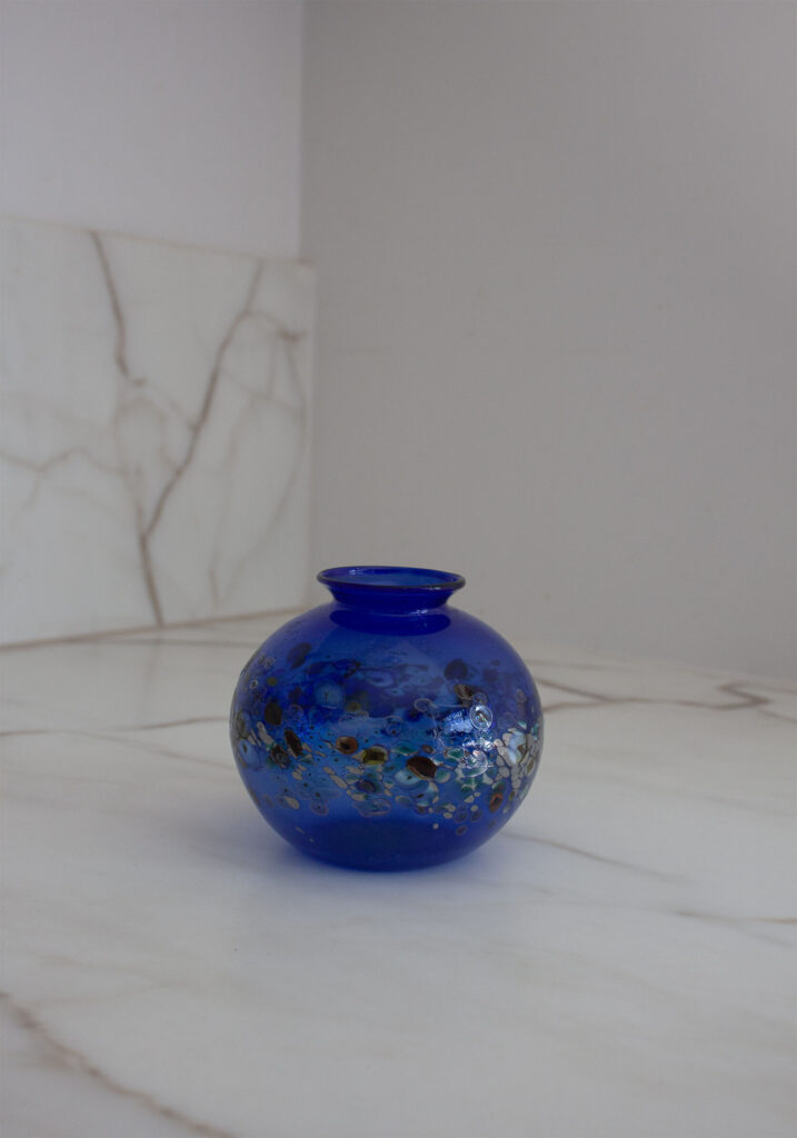 Blue small Murano vase with millefiori_0000_murano millefiori blue small vase_0000_IMG_4966.CR2.jpg