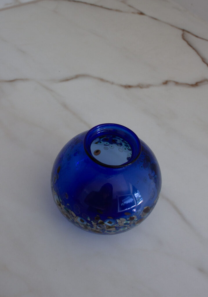 Blue small Murano vase with millefiori_0004_murano millefiori blue small vase_0004_IMG_4972.CR2.jpg