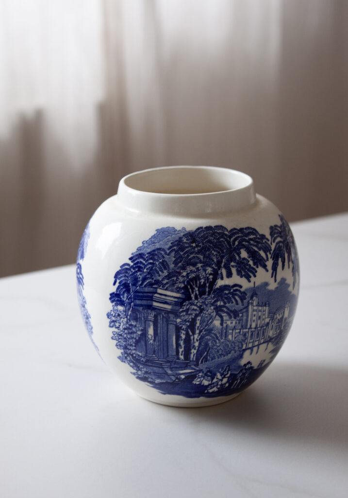 blue and white vase 2 finds under fifty _0003_IMG_5216.CR2