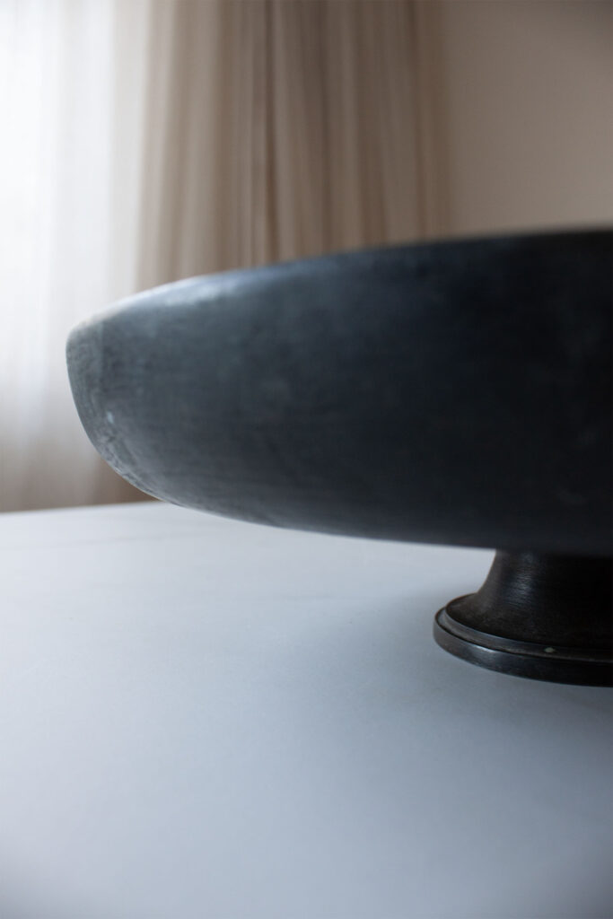 bronce footed bowl_0002_IMG_5363.CR2