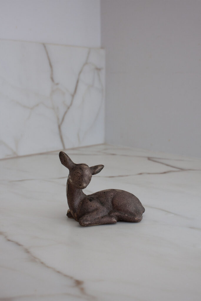 small brass deer sculpture_0000_brass sculpture roe deer_0000_IMG_4990.CR2.jpg