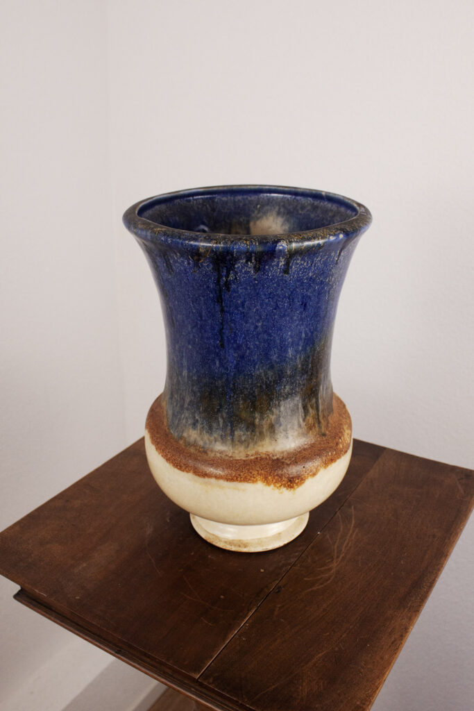 large french vase beige brown blue_0002_IMG_5544.CR2